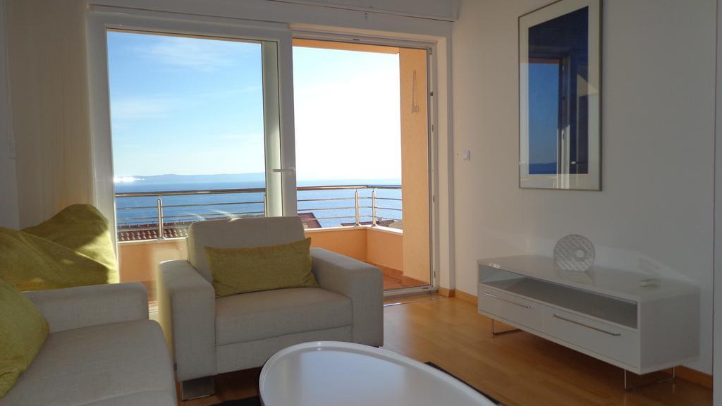 Apartment Lara Makarska Oda fotoğraf