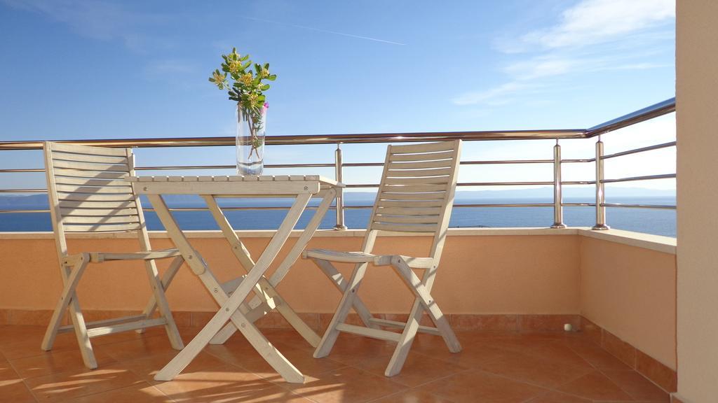 Apartment Lara Makarska Oda fotoğraf