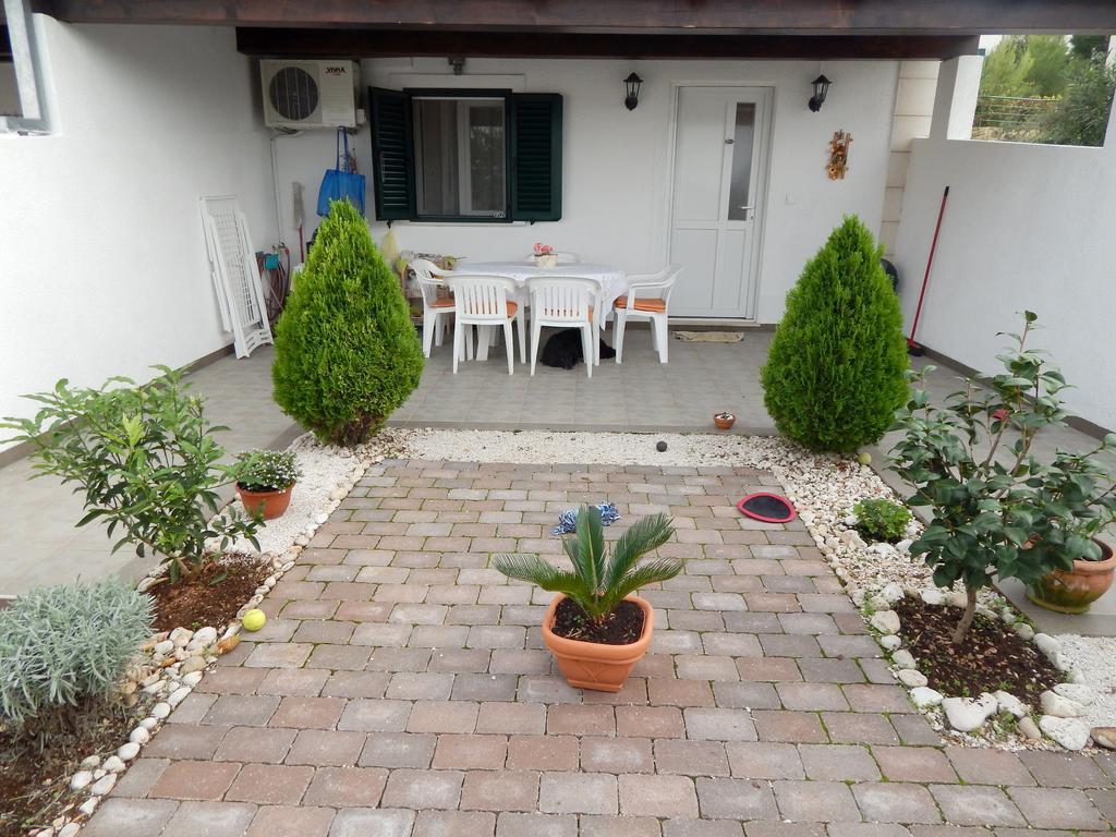 Apartment Lara Makarska Oda fotoğraf