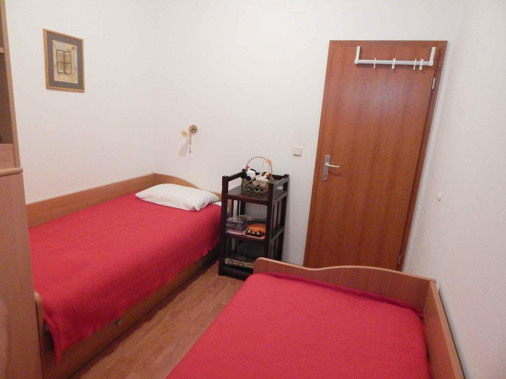 Apartment Lara Makarska Oda fotoğraf